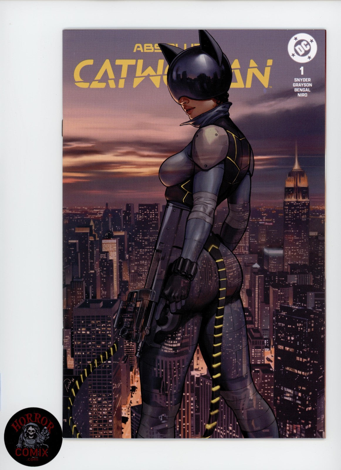 ABSOLUTE CATWOMAN #1 - EXCLUSIVE IVAN TALAVERA Dress CVR A LTD 3000 - 2026