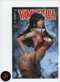 Vampirella Vol. 8 #1B Derrick Chew - Dynamite 2026
